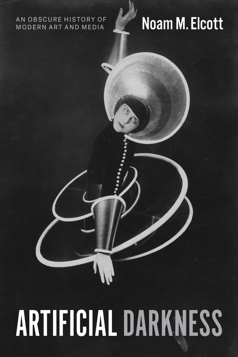 تاریکی مصنوعی: تاریخ مبهم هنر و رسانه مدرن ۲۰۱۶